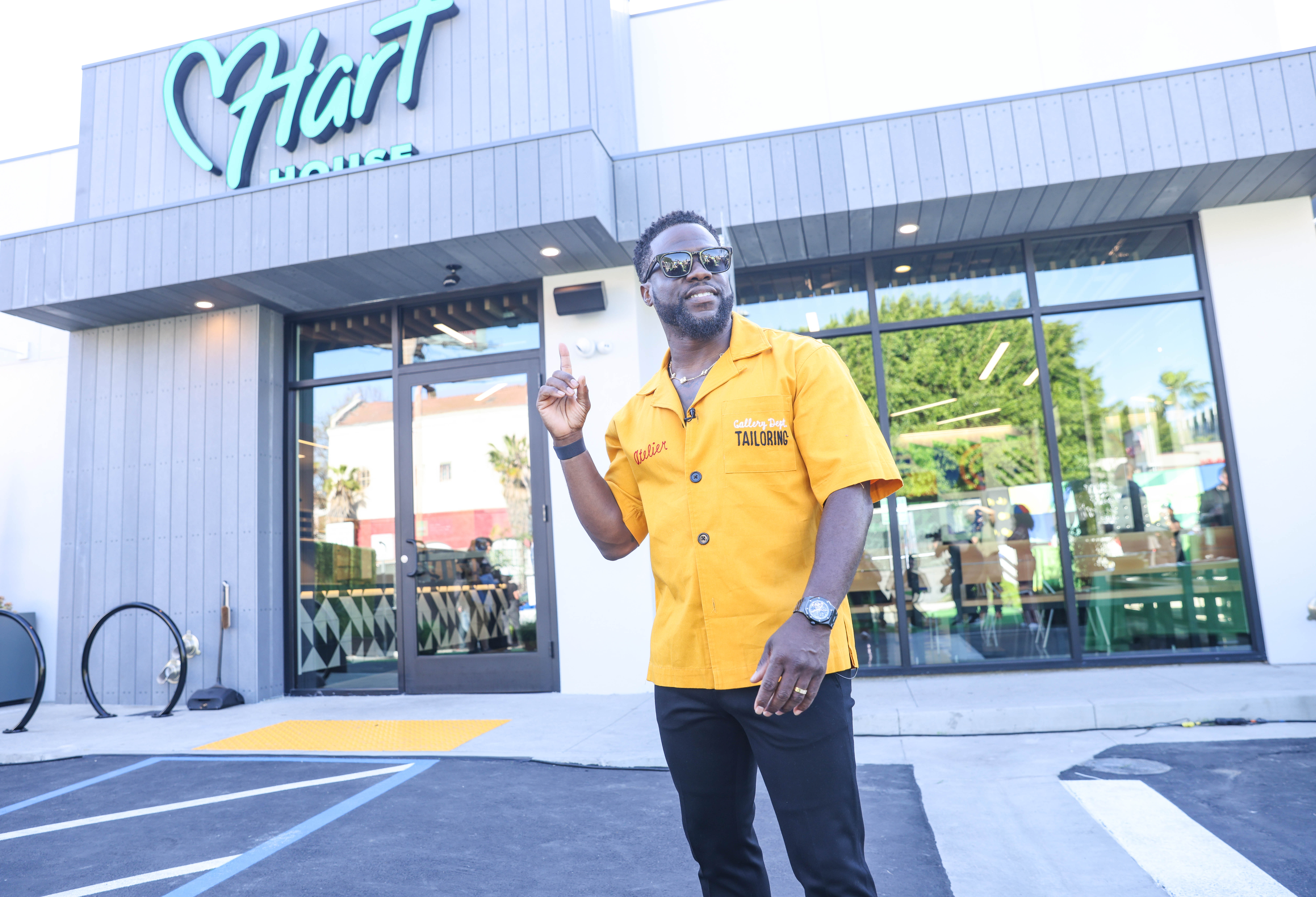 Actor and Hart House restaurant partner Kevin Hart in front of the Hollywood location.&nbsp;